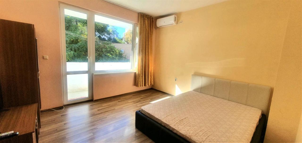 Стаи И Студия За Нощувки В Центъра Svishtov Extérieur photo