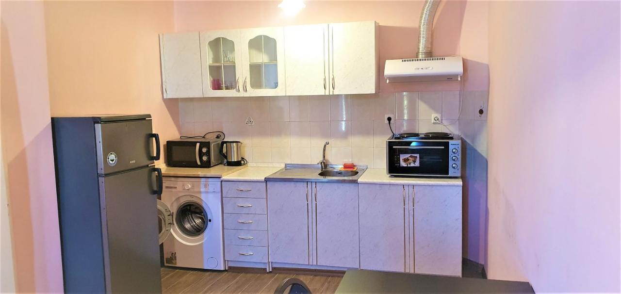 Стаи И Студия За Нощувки В Центъра Svishtov Extérieur photo